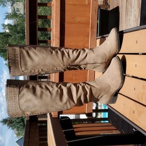 Tan boots Size 7